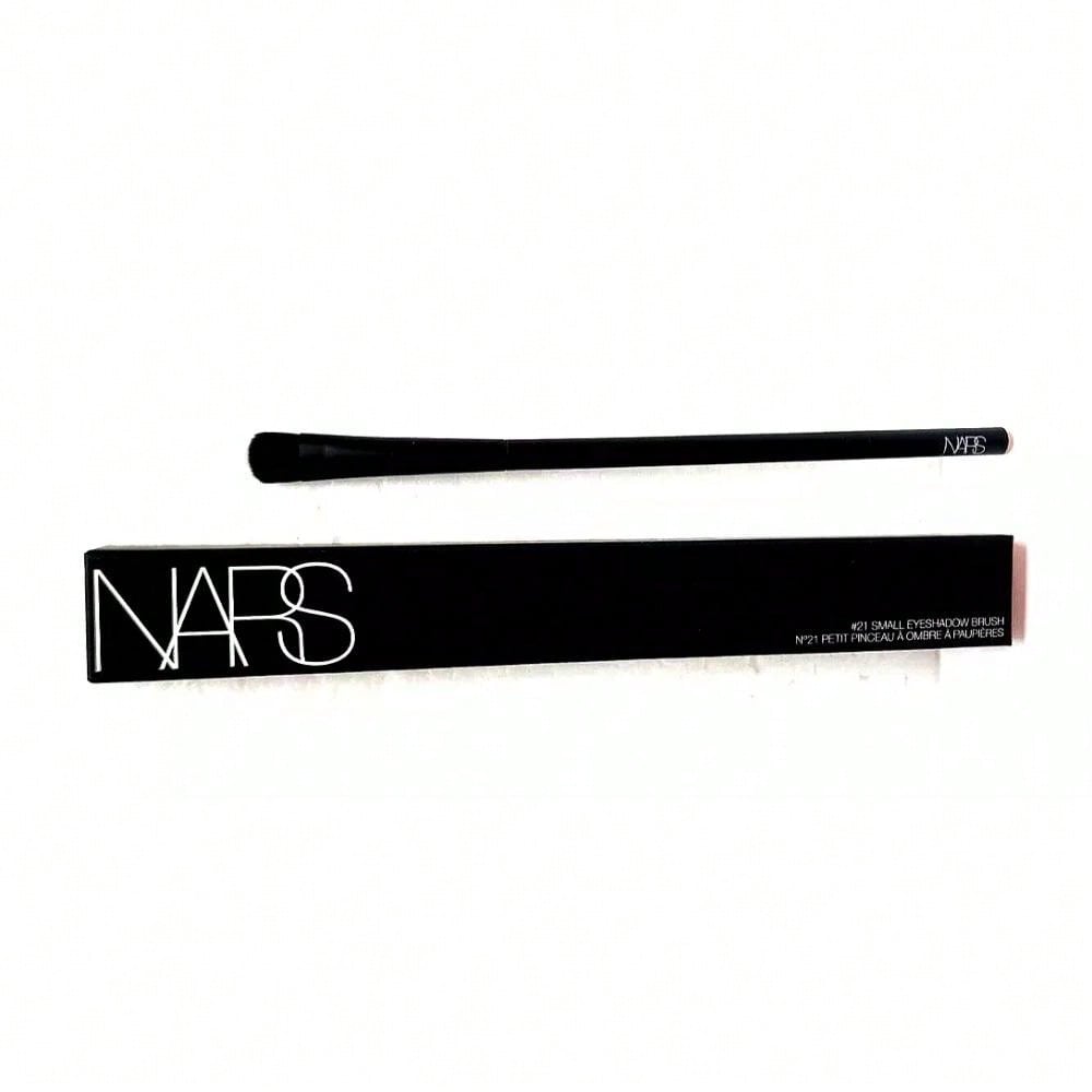 Nars Tools Brush #21 Small Eyeshadow Brush 0.01 oz