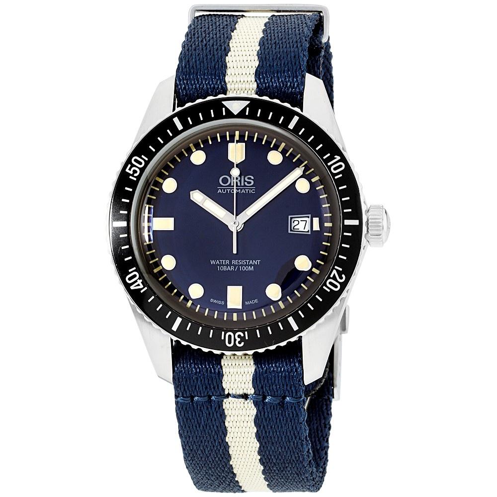 Oris Men&#39;s 73377204055TSBLUBGE Divers Two-Tone Nylon Watch