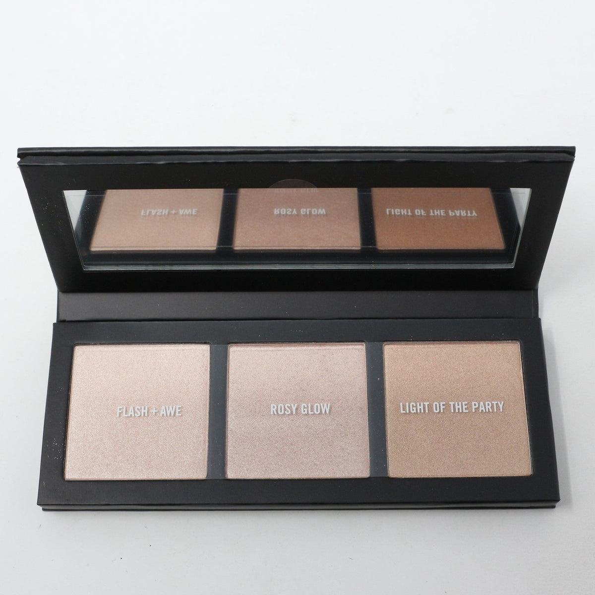 Mac Cosmetics Hyper Real Glow Palette   Flash + Awe 0.15 Oz (4.5 Ml) S88C020111